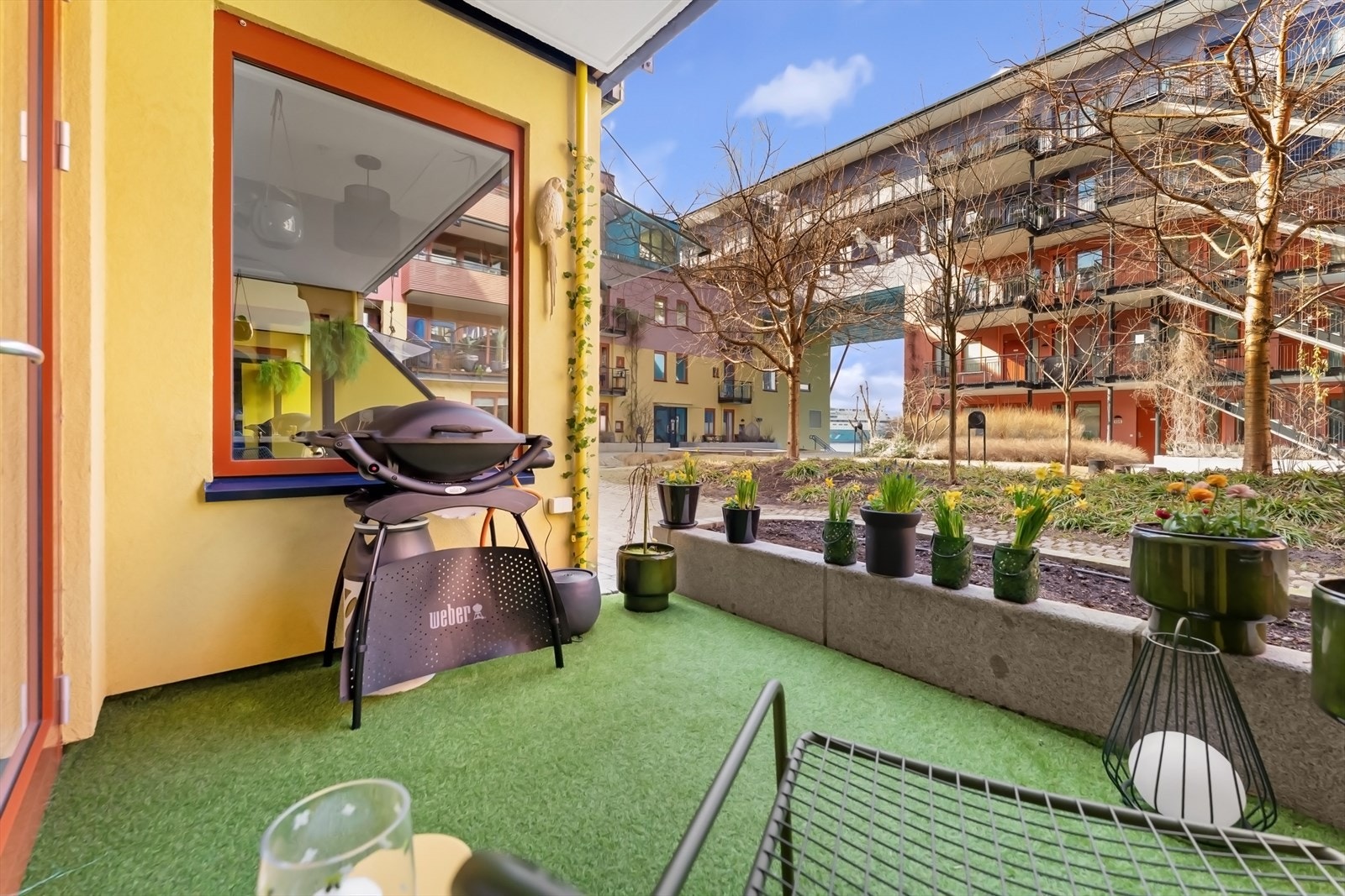 Terrassen vender mot gårdsrom. Galleribilde