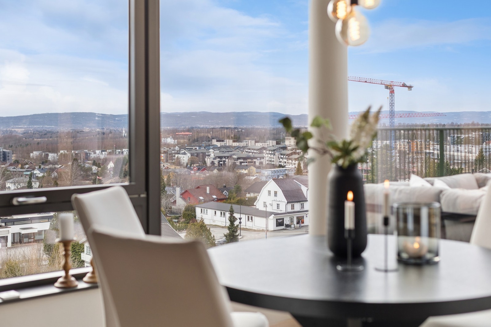 Nyt utsikten fra spisebordet med venner og familie! Galleribilde