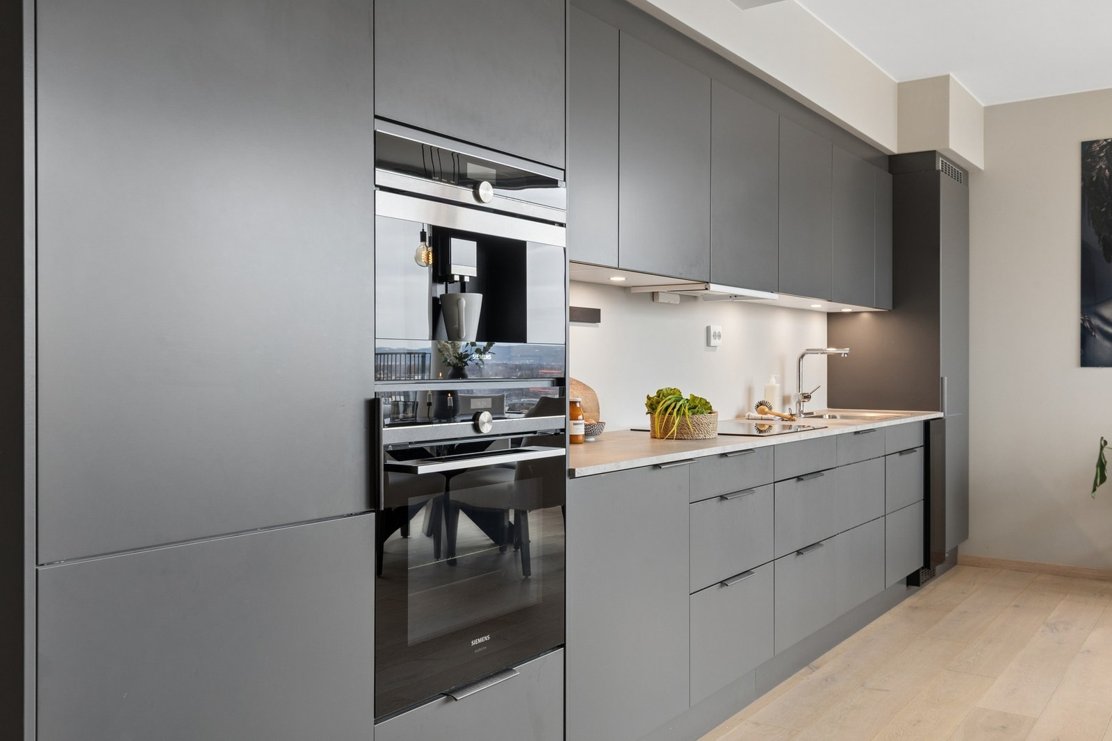 Det er også installert komfyrvakt og automatisk vannstopper for økt trygghet. Galleribilde