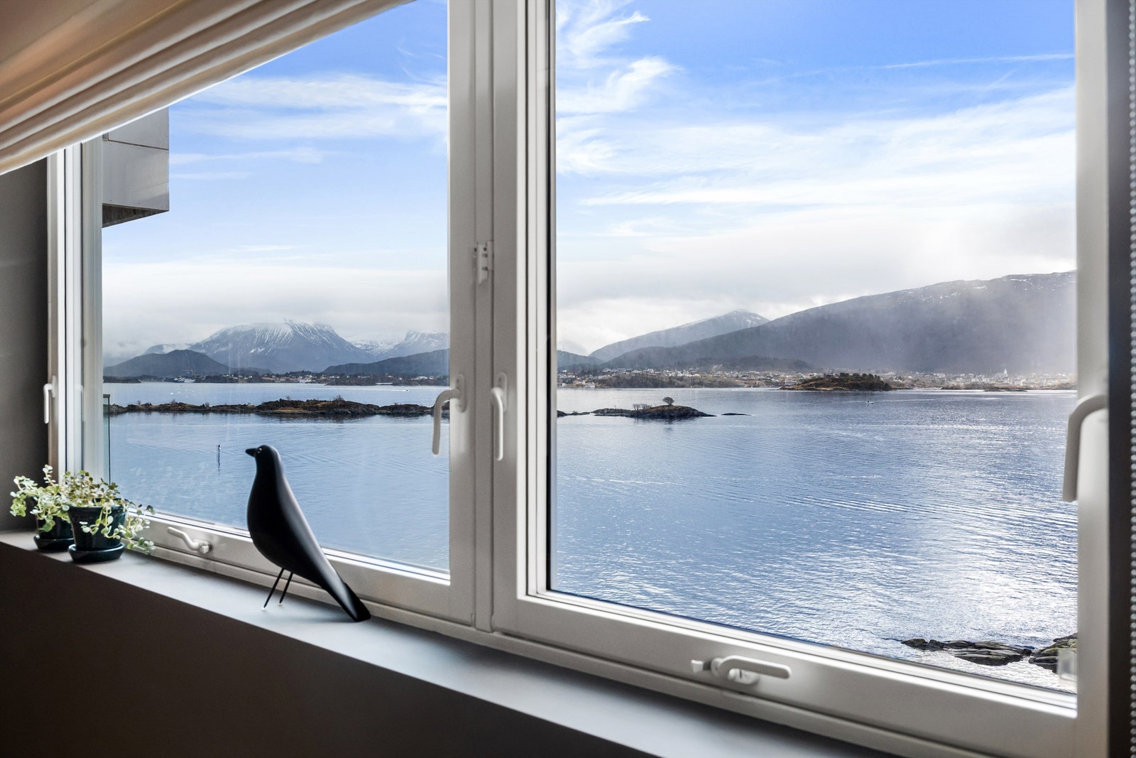 Utsikt fra spisestuen Galleribilde