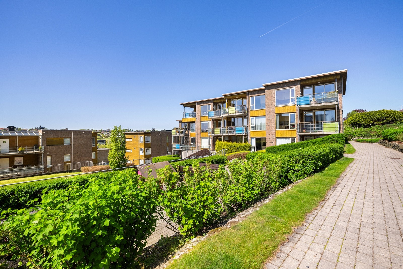 Det er en fellesbod i kjelleren med muligheter for sykkelparkering Galleribilde