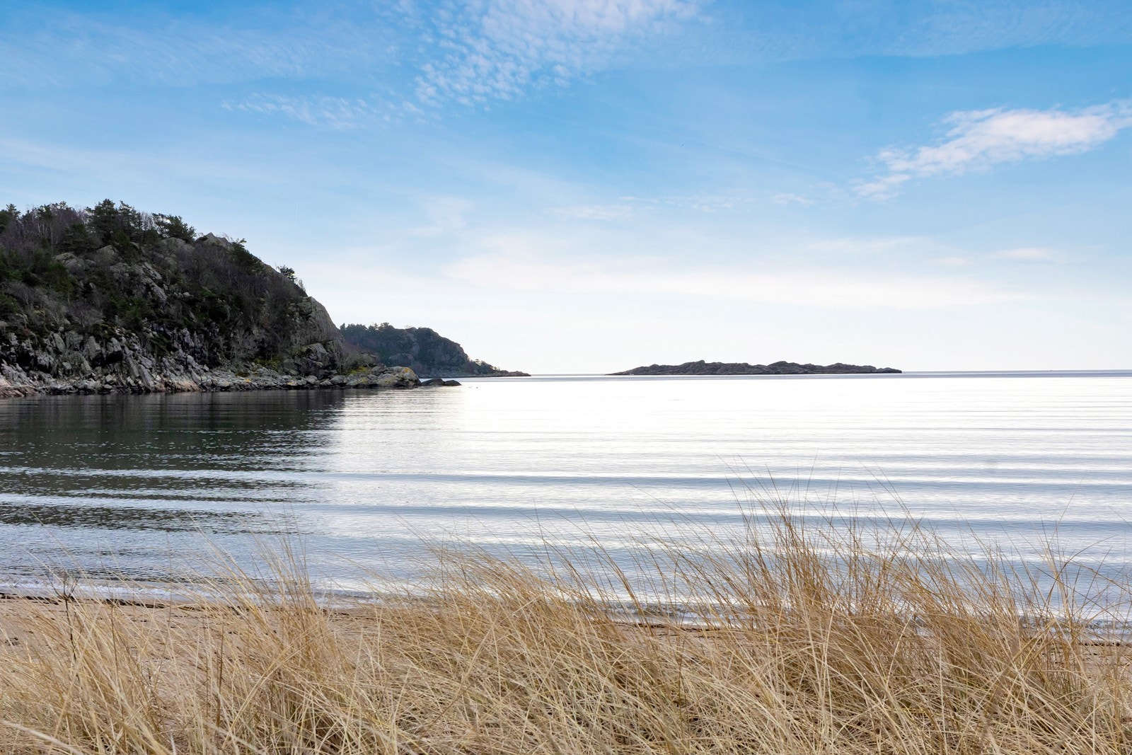 Nydelig badestrand like ved. Galleribilde