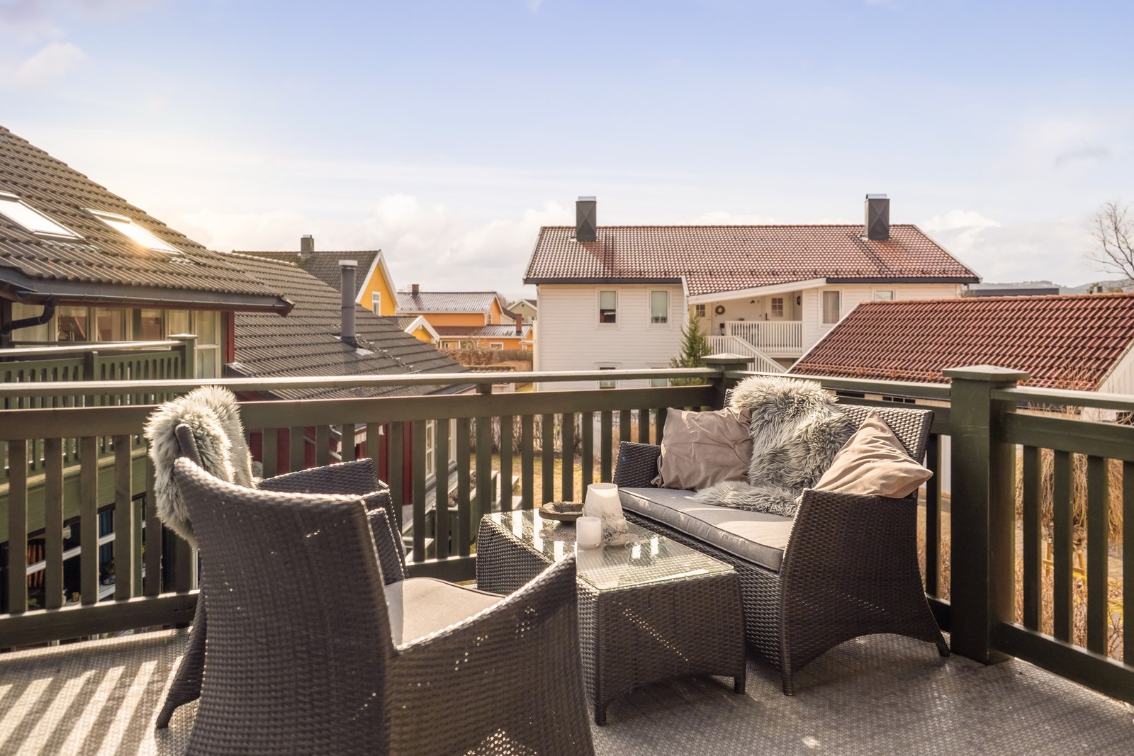 PrivatMegleren v/Torstein Nordby har gleden av å presentere denne flotte 3-roms leiligheten som ligger tilbaketrukket til i Stjørdal sentrum. Foto: Oscar Stoltenberg. Galleribilde