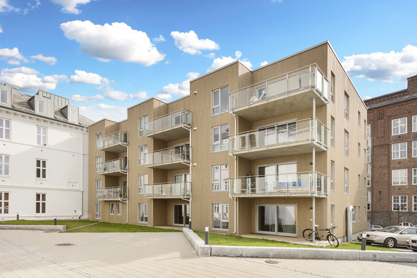 Eiendommen består av et nybygg som ble ferdigstilt i 2016 og en eldre hoveddel som ble total restaurert i 2016. Galleribilde