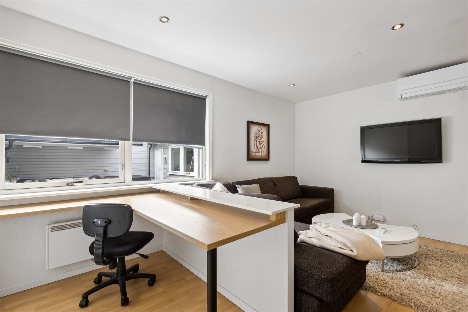 Innredet kontor kan bli soverom nr 3. ved å sette opp lettvegg. Galleribilde