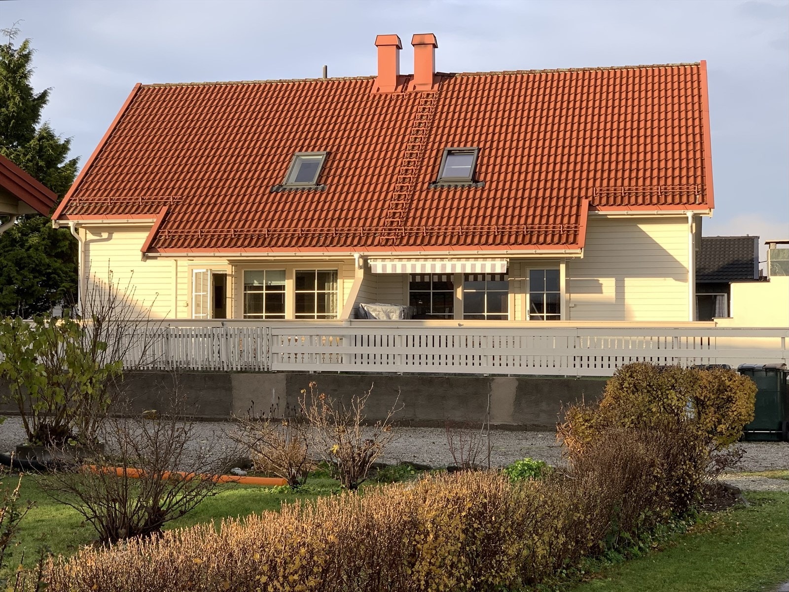 Velkommen til Moseveien 3 B -Tomannsbolig med 3 soverom i barnevennlig område - Oppussingsbehov - Pendlervennlig - Nærhet til skole! Galleribilde