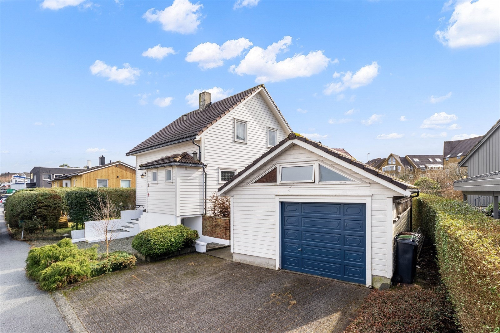 Kort vei til skoler, barnehage og servicetilbud. Galleribilde