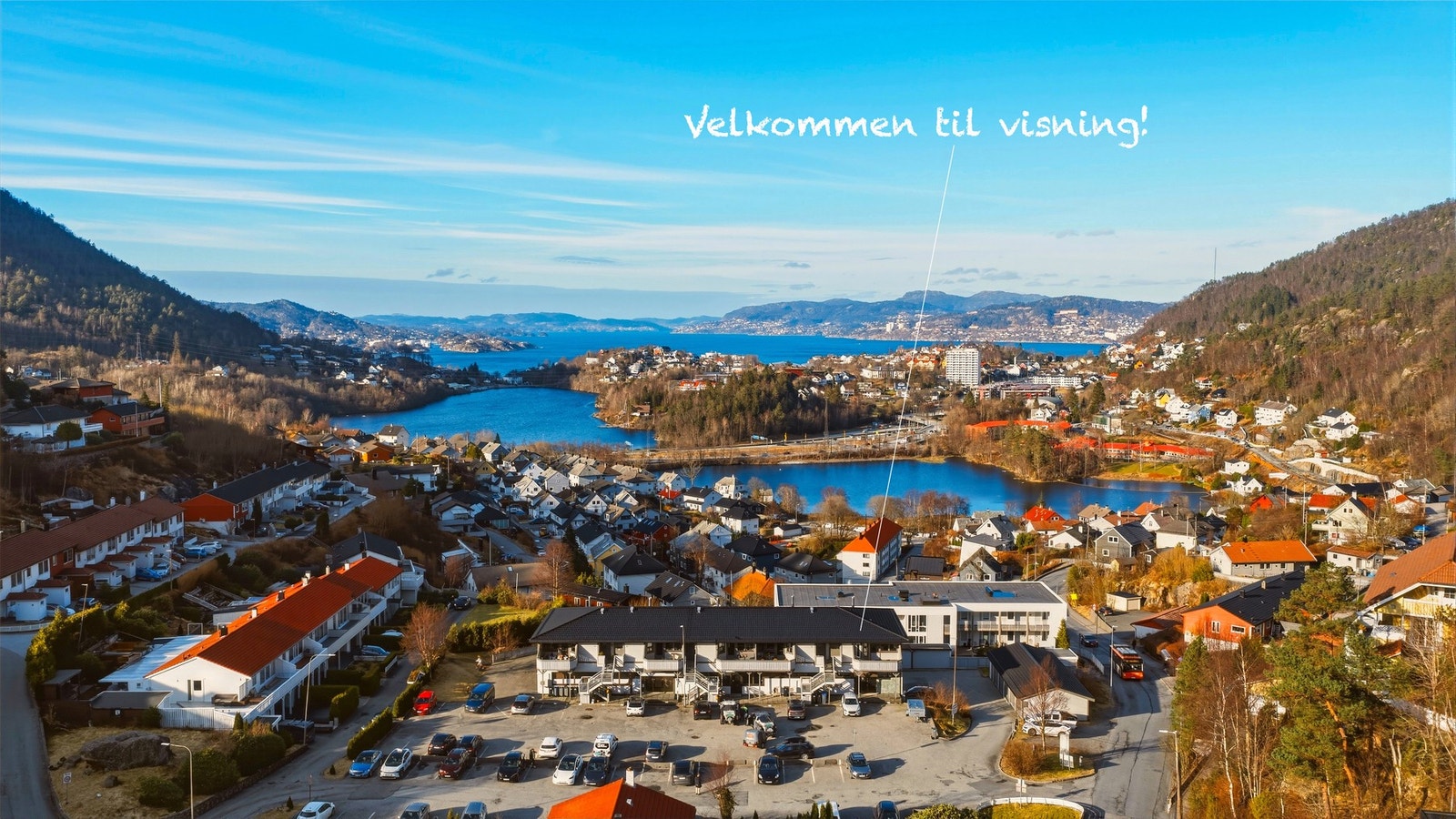 Solrikt, sjøutsikt og sentral beliggenhet i Nipedalen. Galleribilde