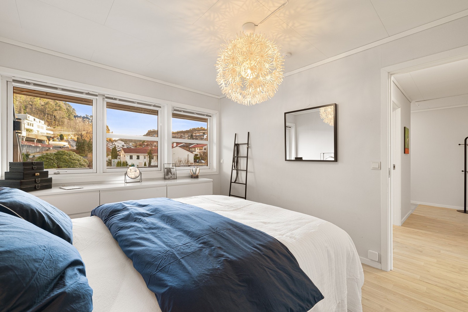 Nipedalen 37A av Z Megleren Galleribilde