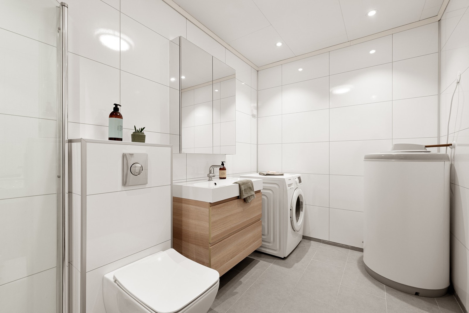 I den andre enden er vaskeromsdelen. Galleribilde