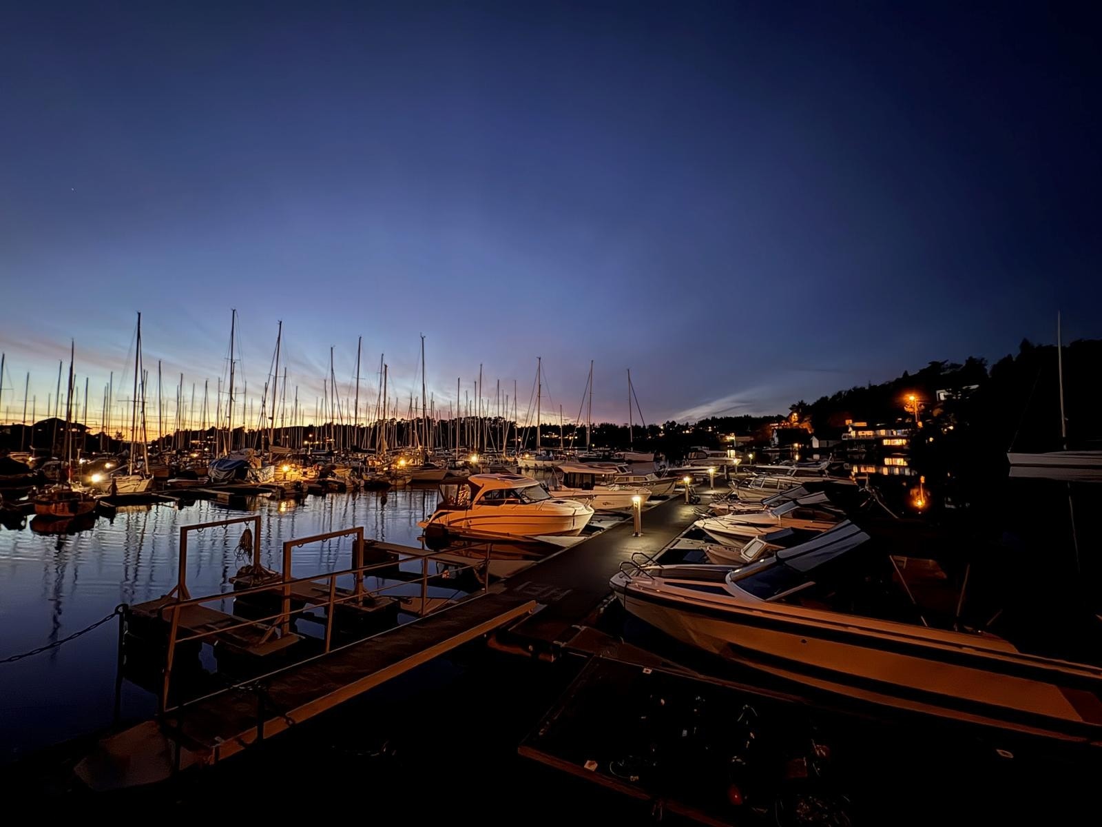 Kveldsstemning i Kviturdspollen Galleribilde