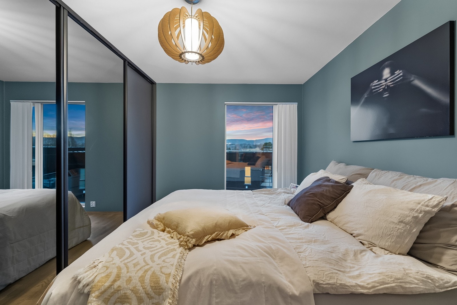 Inkludert har du en flott utsikt over nærområdet! Galleribilde