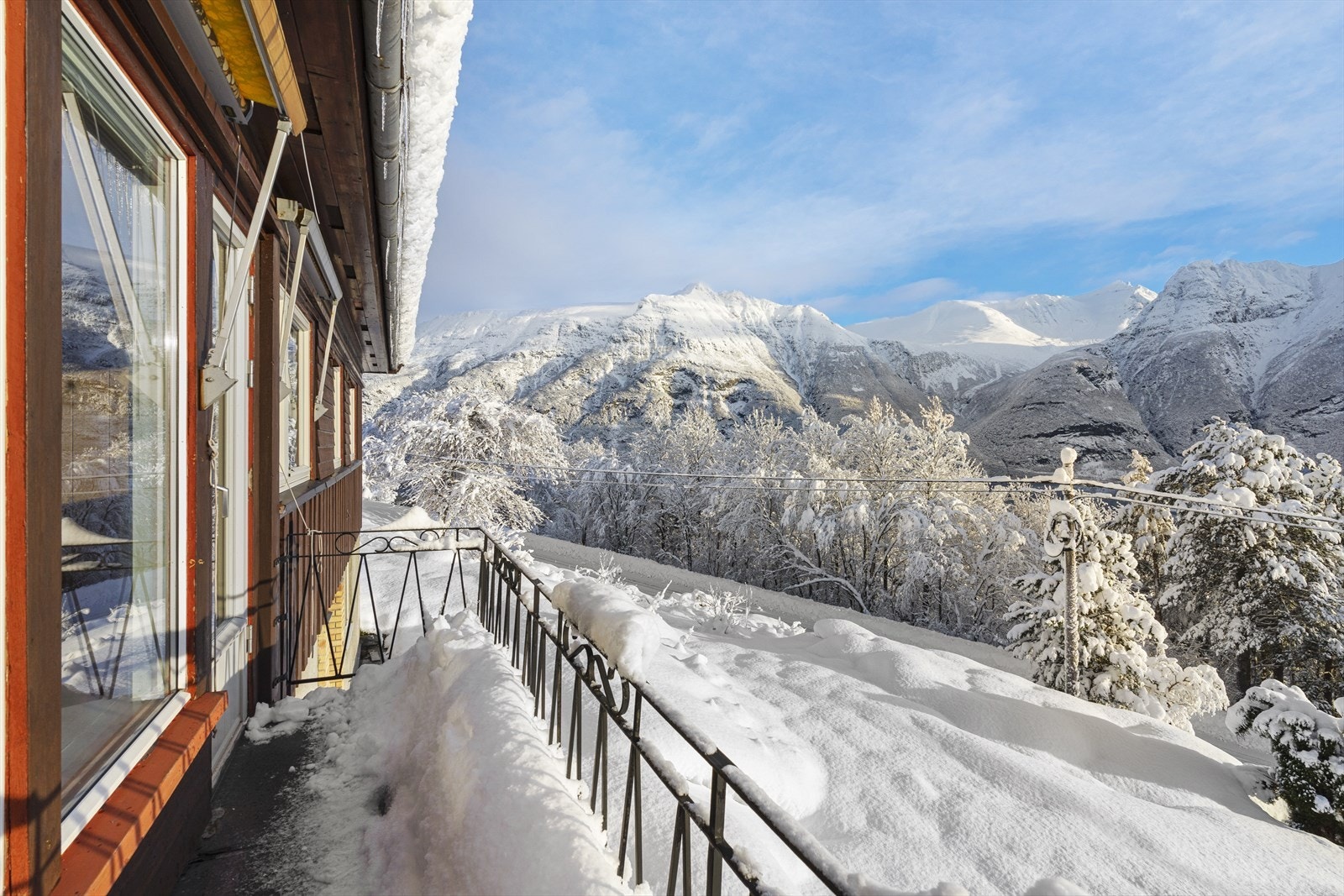 Her kan man nyte solen med unik utsikt! Galleribilde