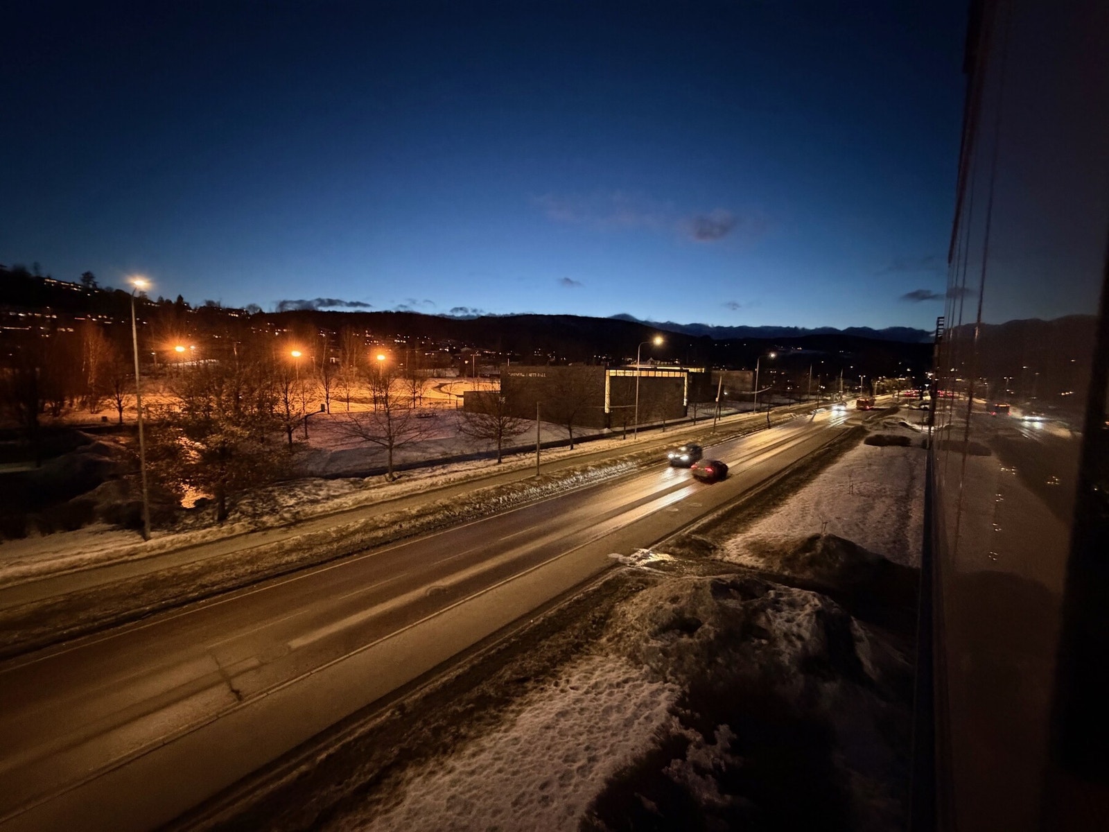 Utsikt fra balkongen kveldstid Galleribilde