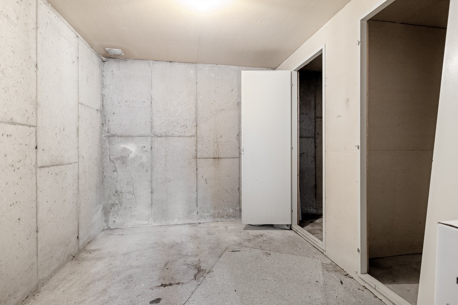 Det er også tre innvendige boder i underetasjen. Galleribilde