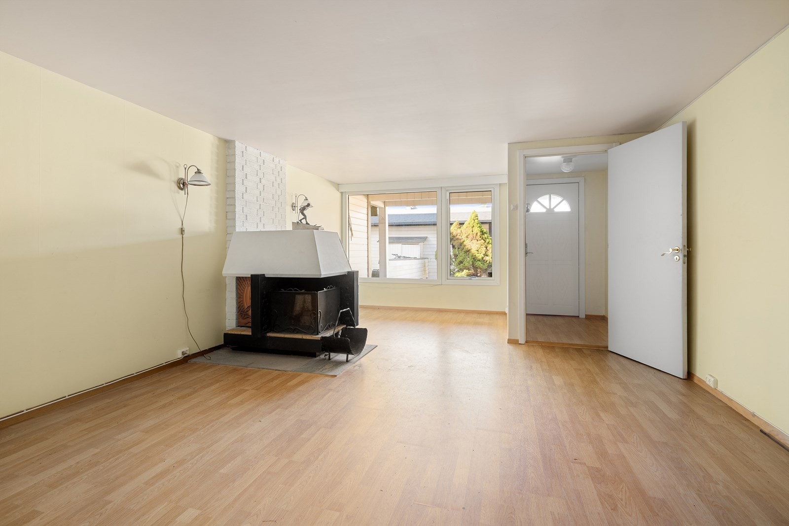 Peis i stue gir en lun og hyggelig atmosfære. Galleribilde