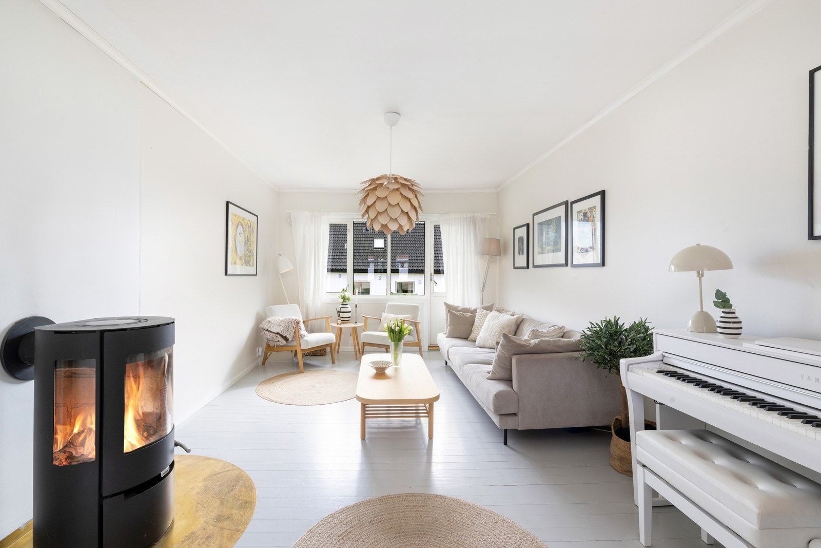 Flott 2- roms eierleilighet med biloppstillingsplass, hageparsell og solrik balkong. Kort vei til UIA og sentrum Galleribilde