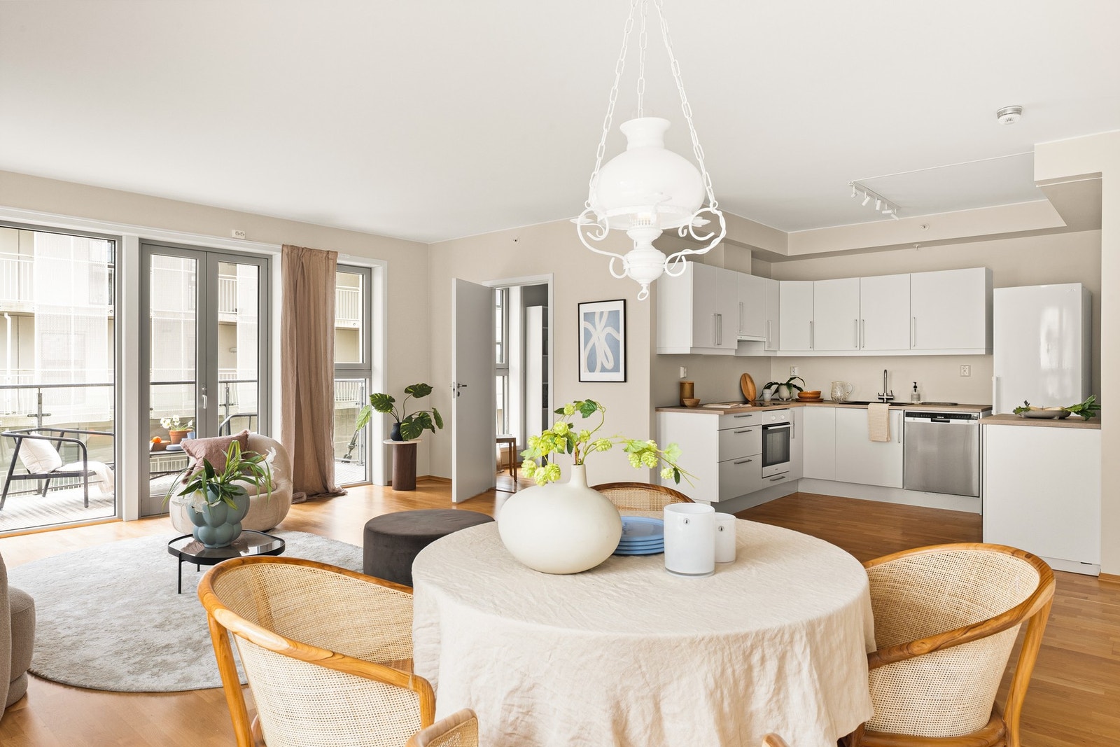 Åpen stue og kjøkkenløsning på 42 kvm. Galleribilde