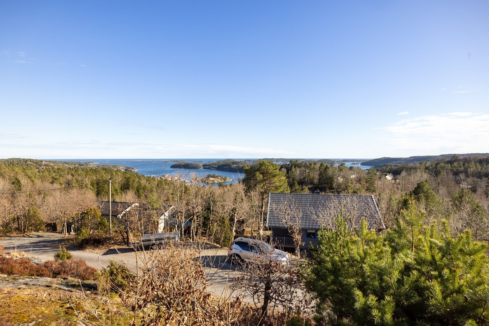 Herlig utsikt! Her ut mot Valle, Vågøy og både Stråholmen og Jomfruland i horisonten Galleribilde