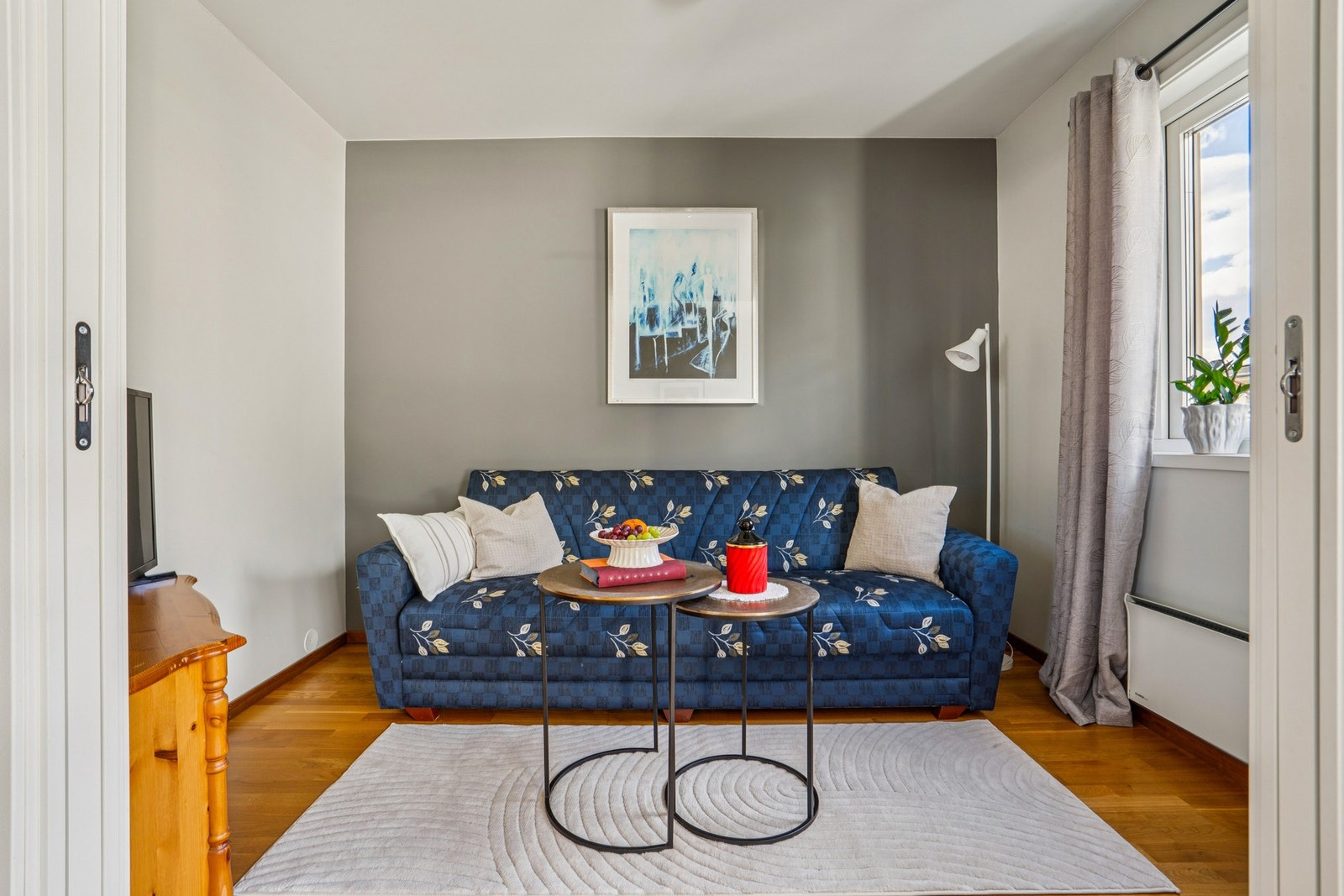 Dette rommet er godkjent som soverom, men benyttes i dag som en ekstra TV-stue. Galleribilde