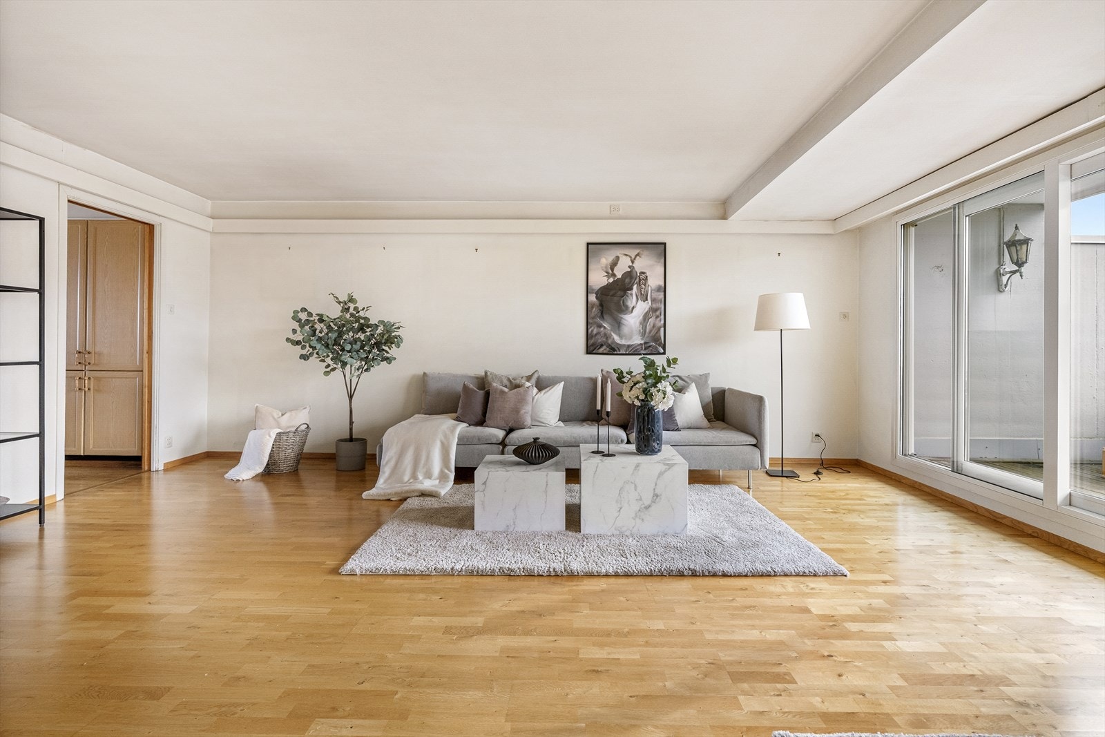 Leiligheten har parkett på gulv. Galleribilde