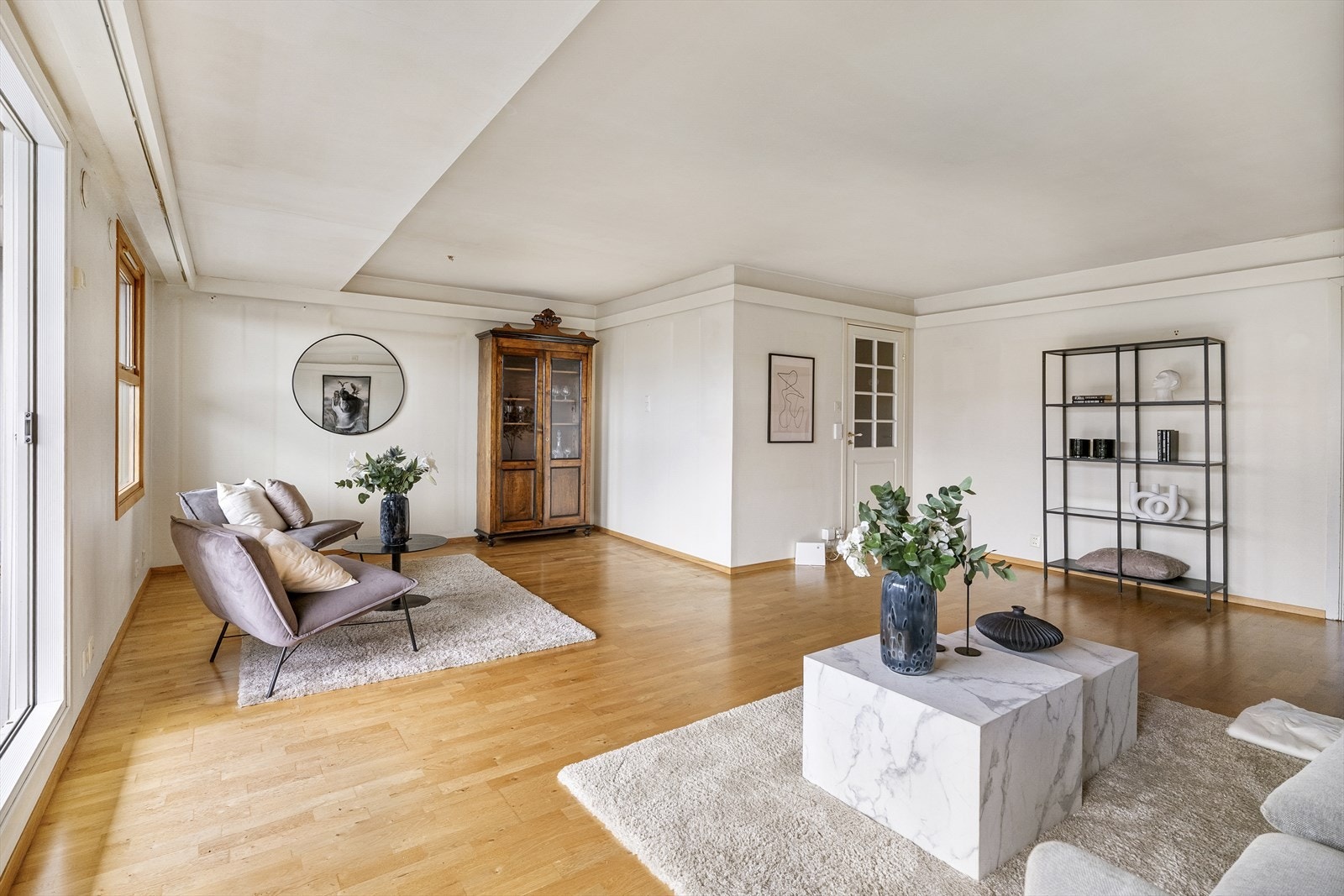 Leiligheten holder en eldre standard, oppgraderinger og renovering bør derfor påregnes. Galleribilde