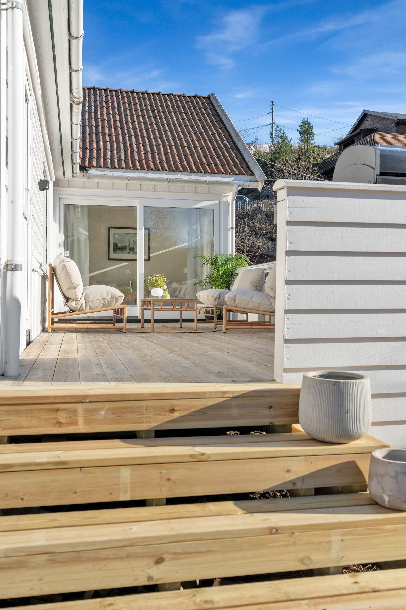 Trapp ned til plenområde Galleribilde