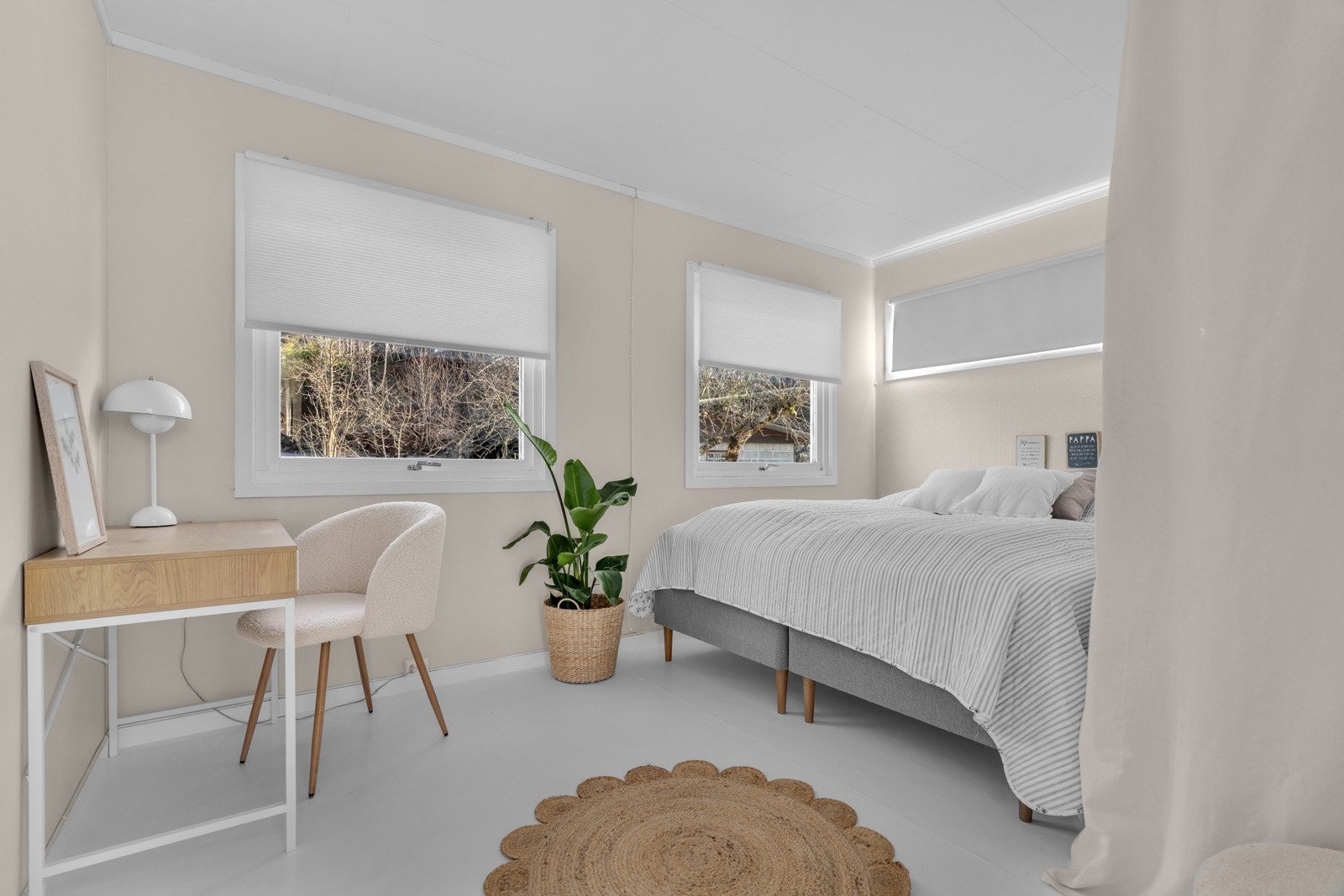 Et av boligens tre soverom Galleribilde