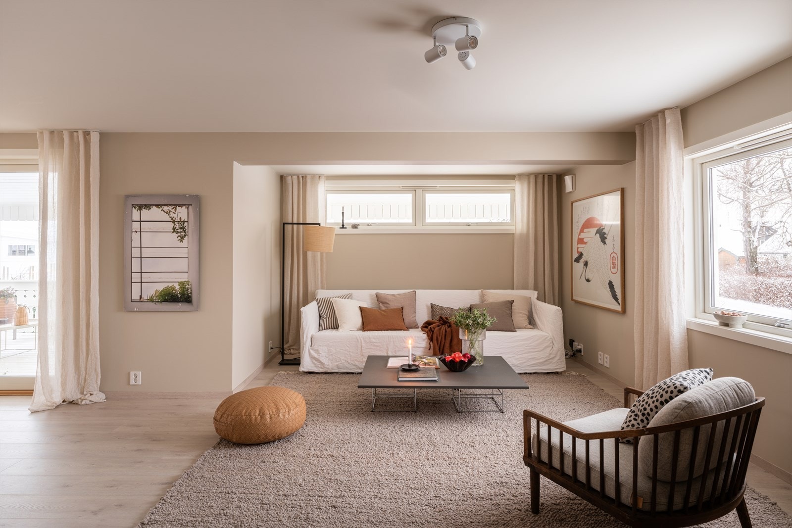 Vinduene og terrassedøren ble byttet ut i 2025. Galleribilde