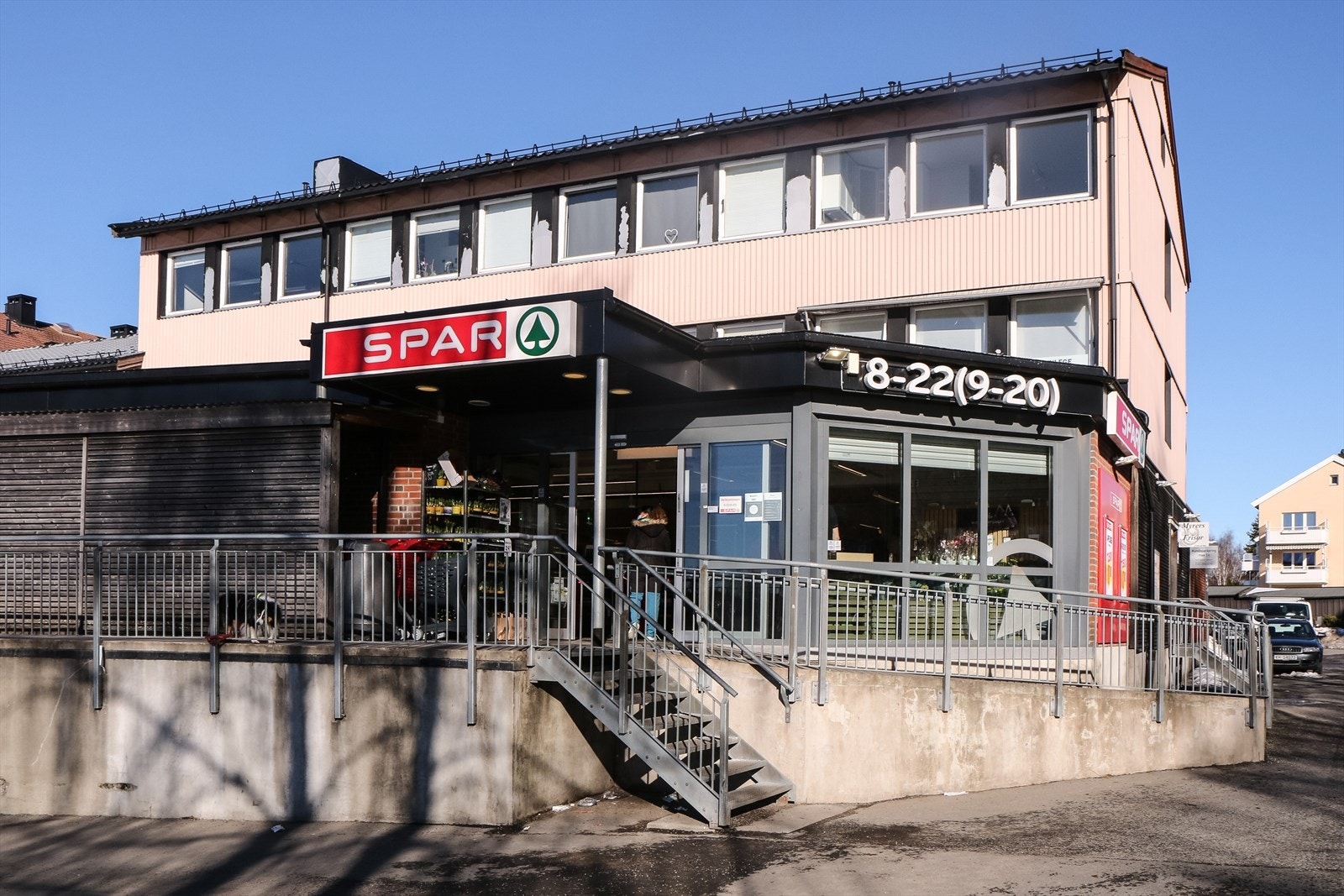 Nærmeste butikk er Spar. Galleribilde