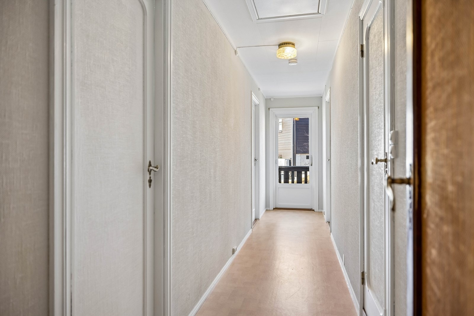 Gangen som leder mot soverommene og badet. Galleribilde