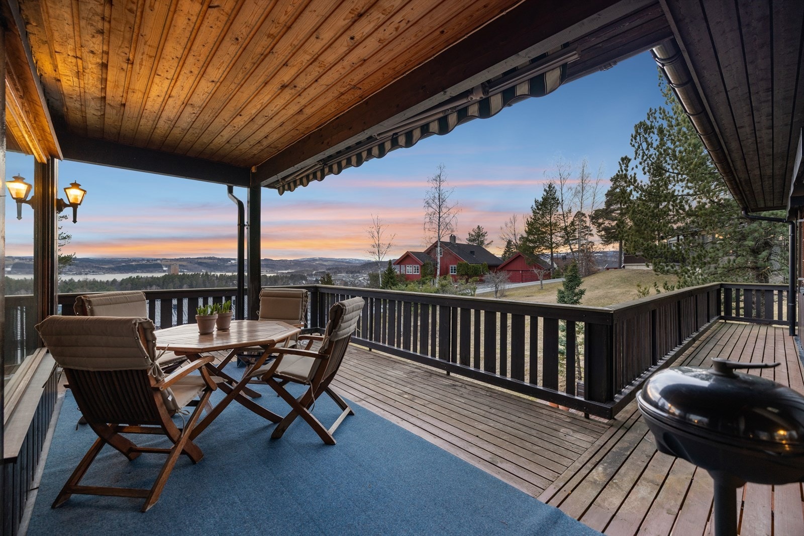 Et flott sted å samle venner og familie til hyggelige lag! Galleribilde