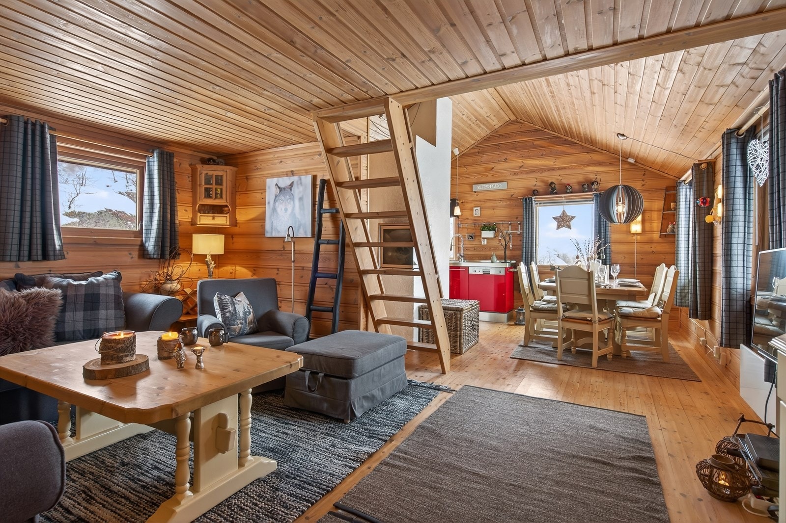 Romslig og kjekk stue. Galleribilde