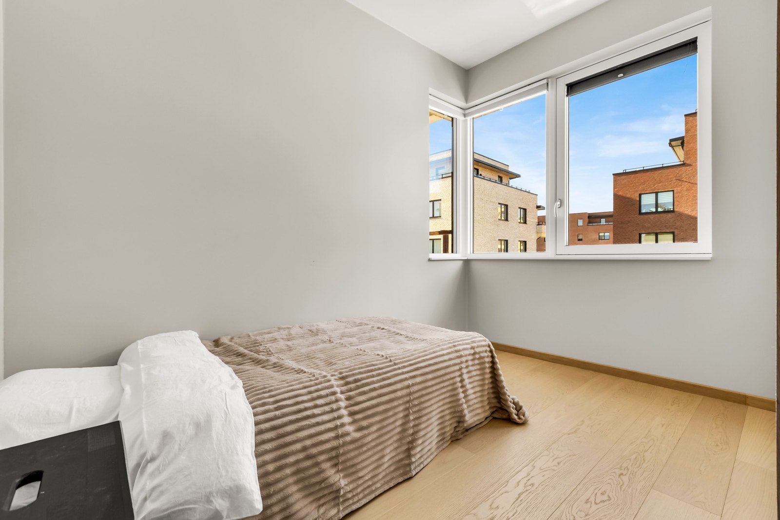 Lunt og innbydende soverom som egner seg godt som barnerom eller gjesterom Galleribilde