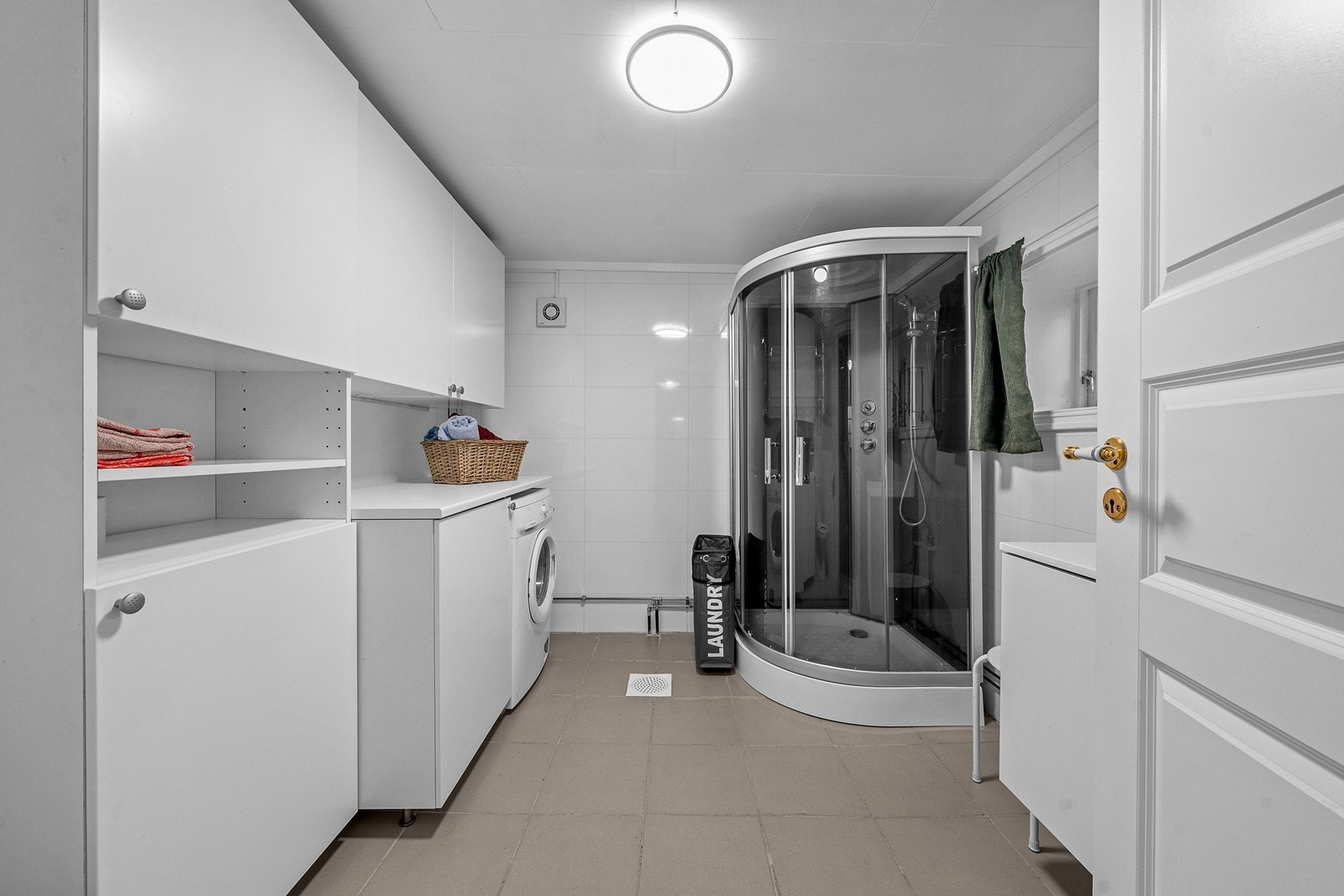 Bad andre etasje Galleribilde