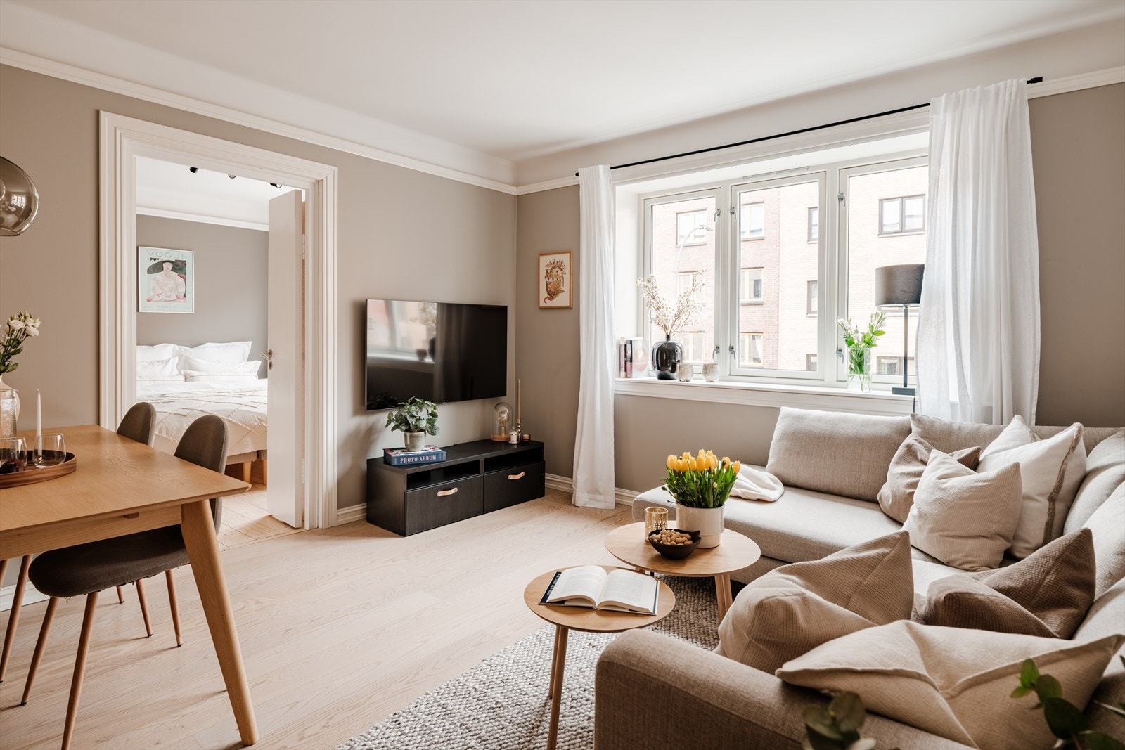 Lilliann Tronshaug v/Nordvik har gleden av å presentere Grimstadgata 30P. Foto: Paul-Dan Dragoman Galleribilde