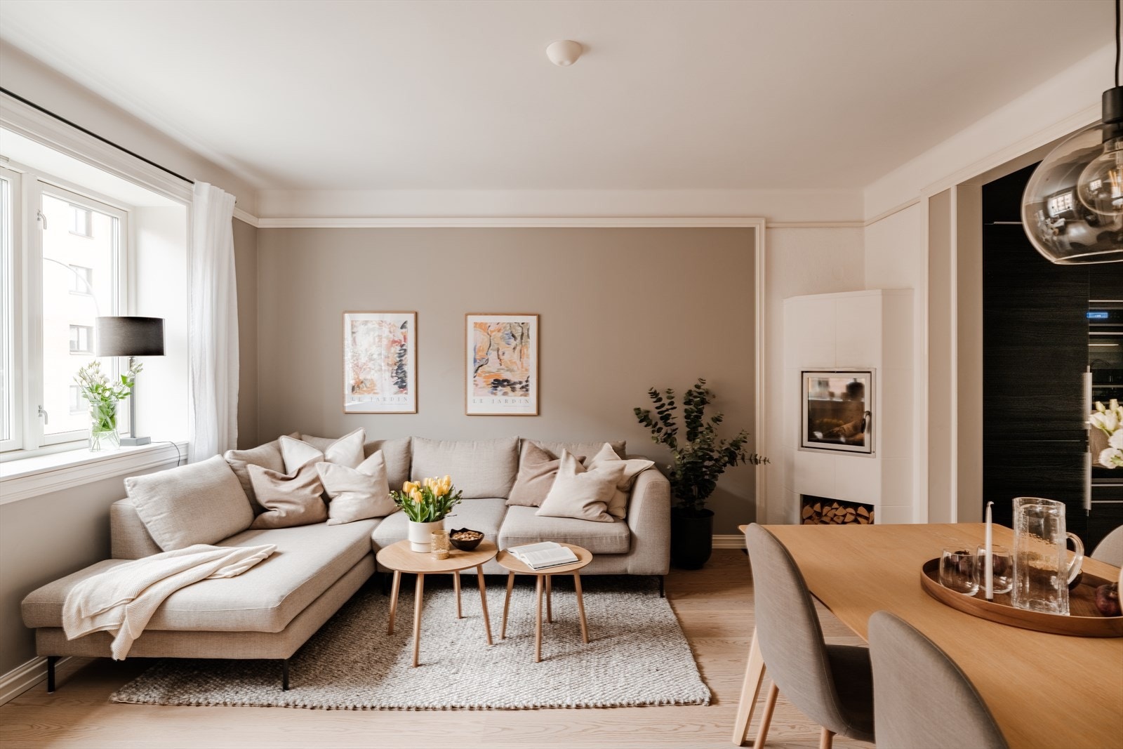 Elektrisk gullvarme i alle rom med unntak av hovedsoverommet. Galleribilde