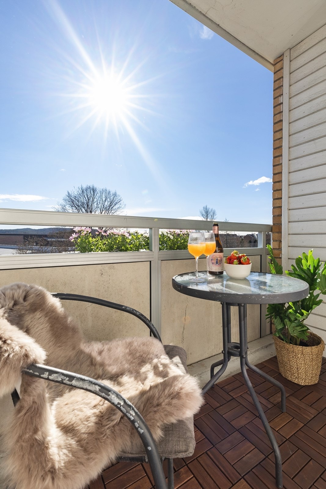 Attraktiv og sentral beliggenhet på Kalbakken med det meste du trenger i hverdagen innen kort gange Galleribilde