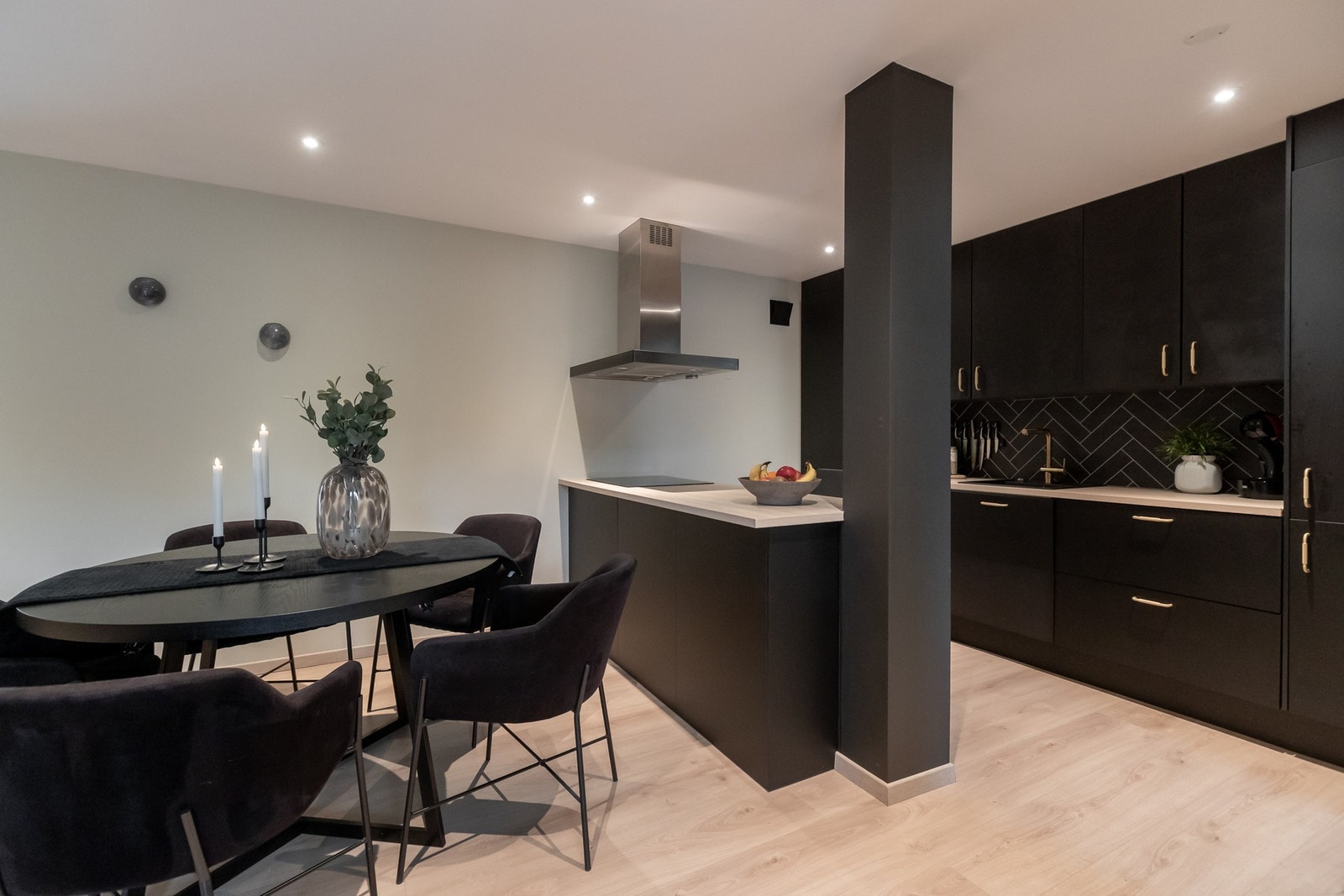 Hvitevarer på kjøkken kan medfølge ved avtale. Galleribilde