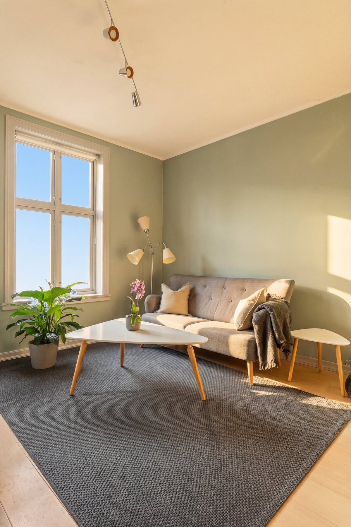 2,86m takhøyde og gode romvolumer gir mye naturlig lys. Galleribilde