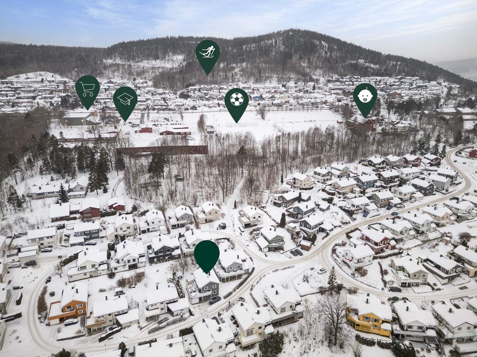 Nærområdet byr på et aktivt idrettslag og anlegg for fotball, håndball og langrenn.
Foto: Ole Thorgeir Solheim Thoresen Galleribilde