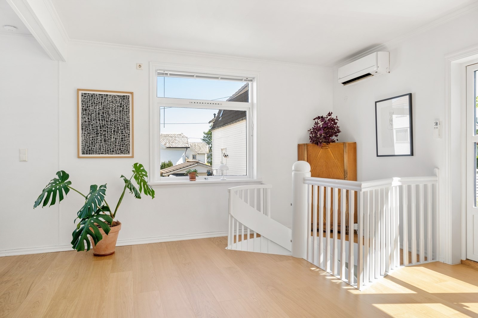 Varmepumpen sørger for et behagelig og lunt inneklima året rundt. Galleribilde