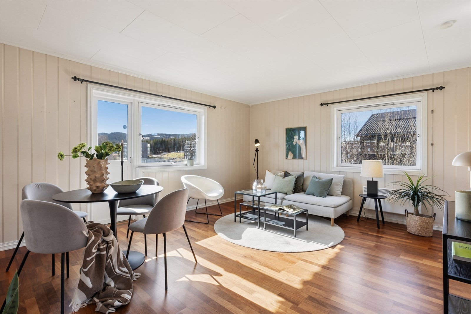 Her er det plass til en koselig spiseplass. Galleribilde