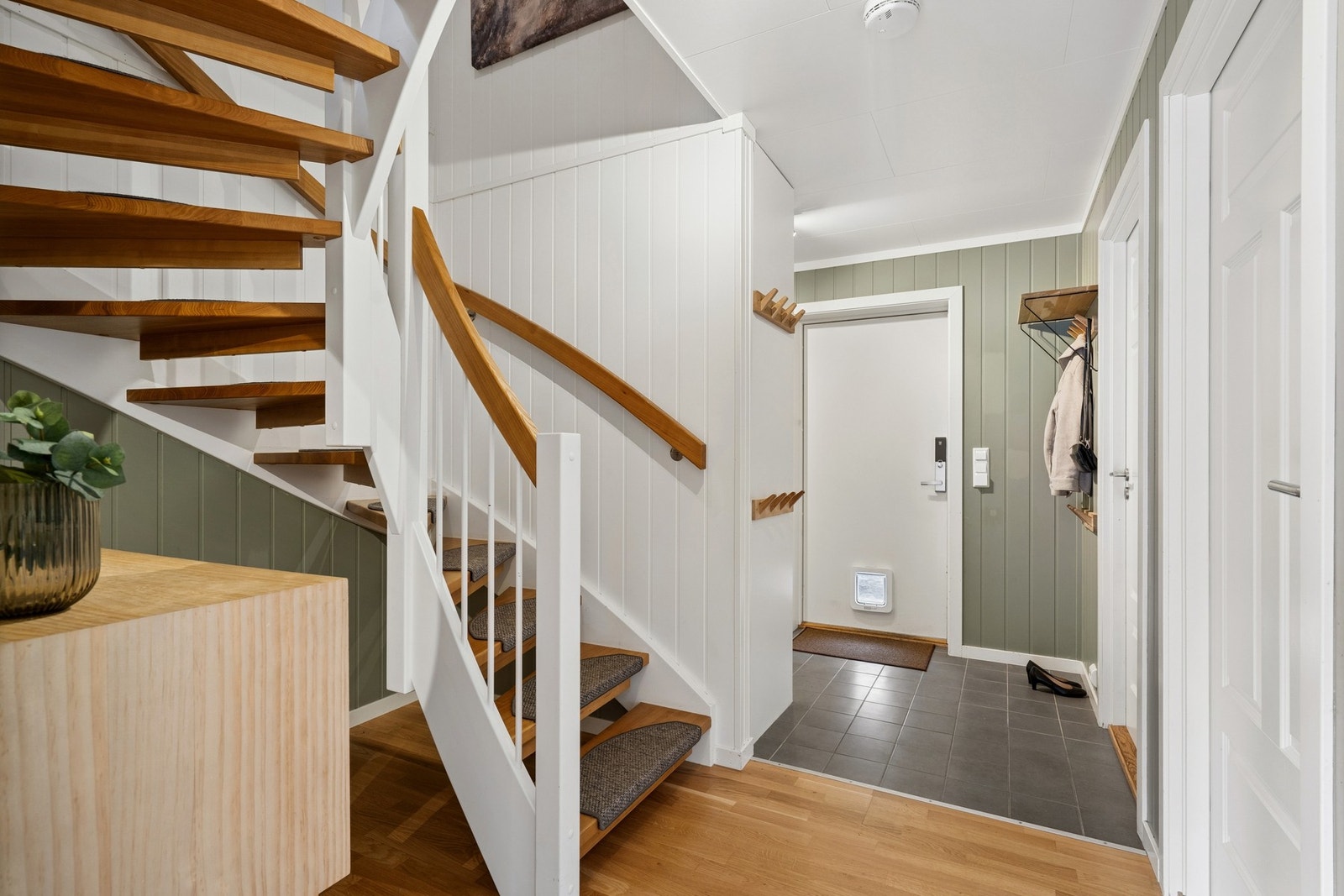 Boligen har blant annet varmepumpe og balansert ventilasjon. Galleribilde