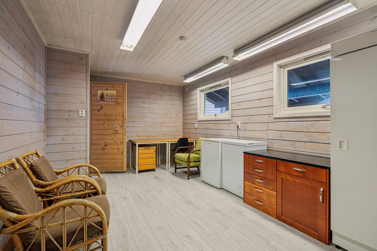 Meget praktisk bod x 2 tilknyttet garasjen. Galleribilde