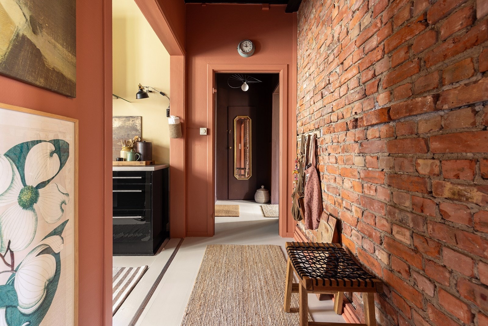 Gangen har en sentral plassering og sikrer god flyt mellom alle rommene. Galleribilde