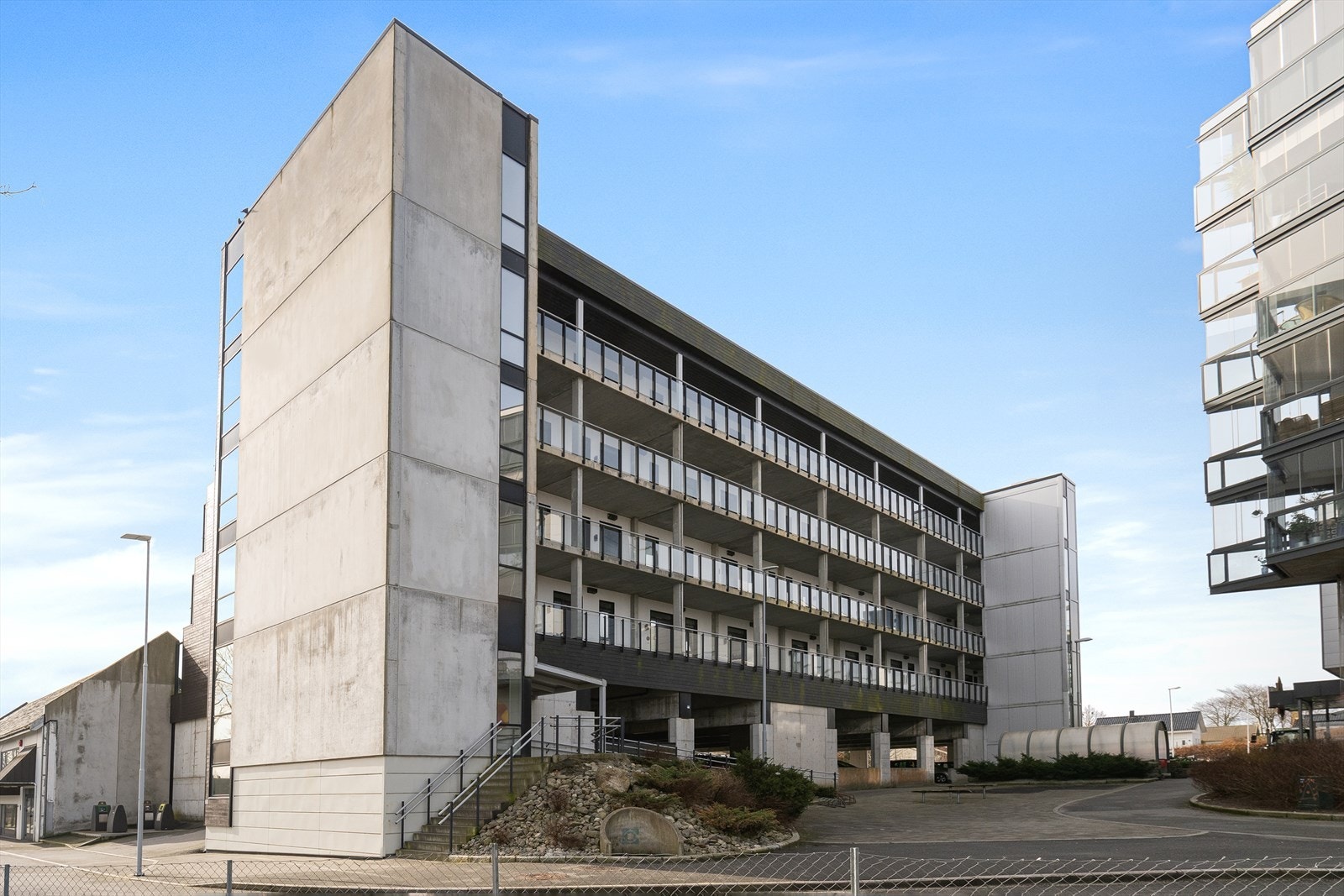 Topp og endeleilighet, sentralt plassert på Varhaug. Galleribilde