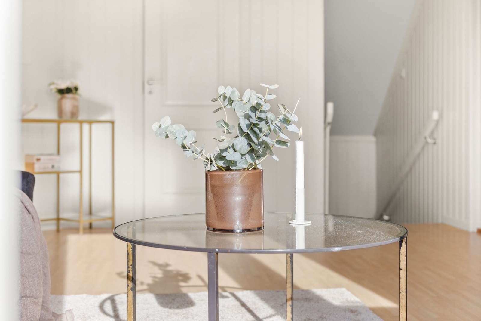 Her er det enkelt å skape en komfortabel og personlig oppholdsplass, enten som en rolig retreat eller et sosialt samlingspunkt. Galleribilde