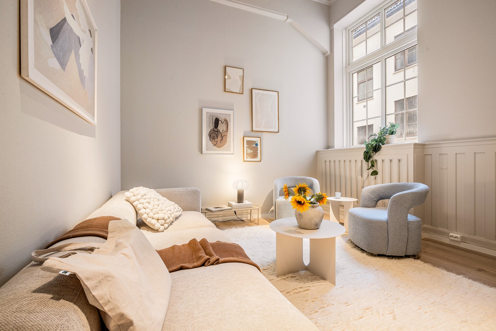 Usedvanlig generøs takhøyde Galleribilde