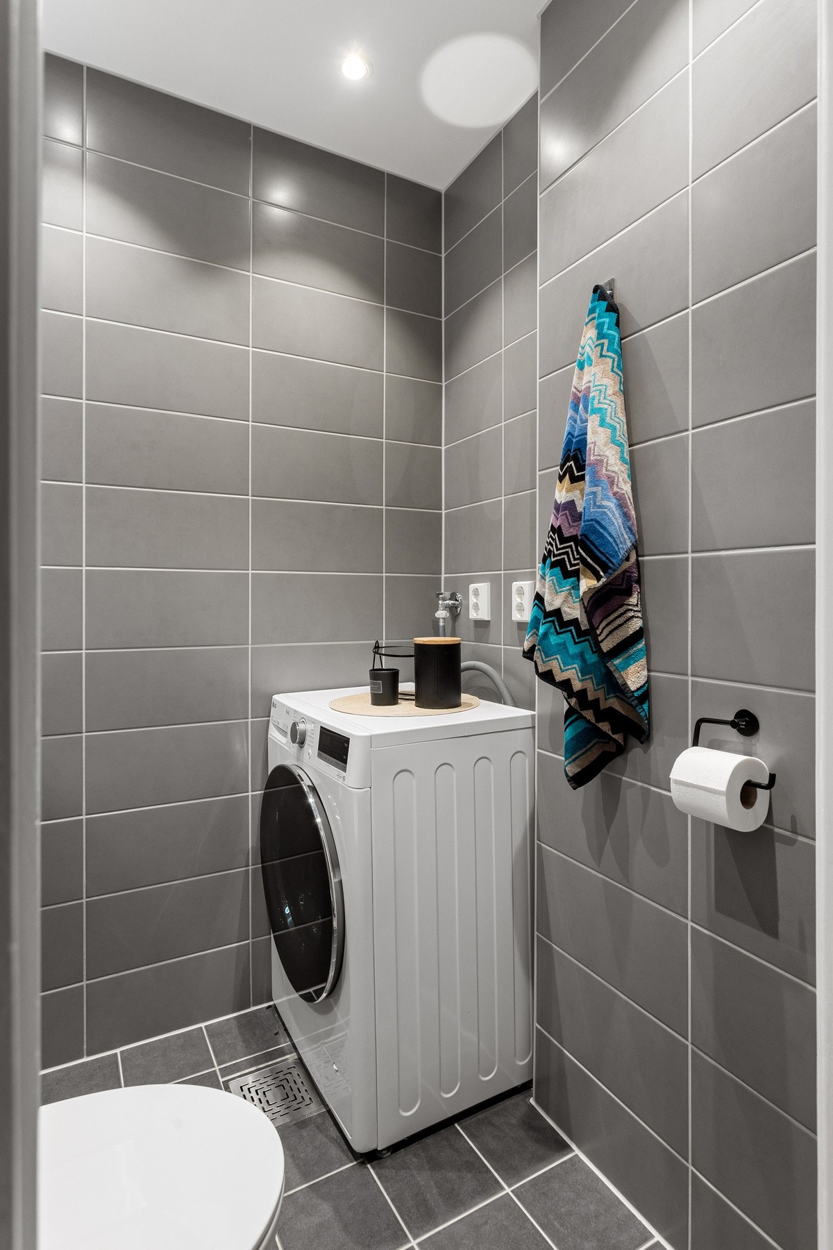 Det er også plass og opplegg for vaskemaskin, samt tørketrommel over om ønskelig. Galleribilde